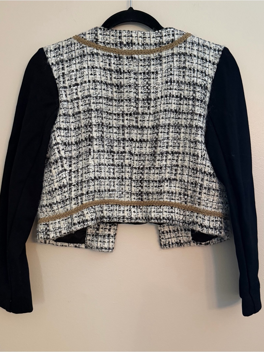 Cache Black White Tweed Gold Trim Lady Jacket Blazer Size 4 - Picture 3 of 7